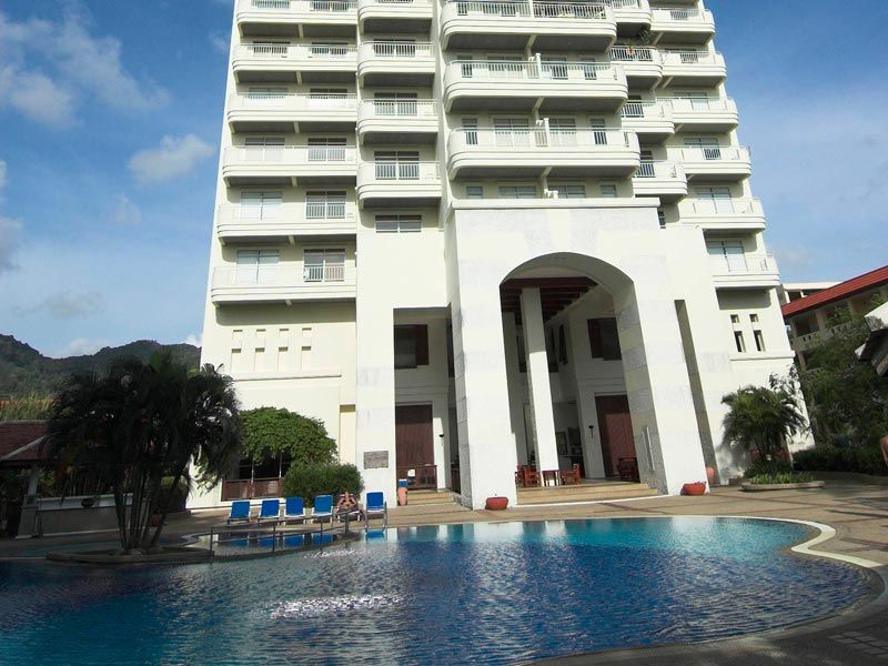 Waterfront Suites Phuket By Centara Karon Exterior photo