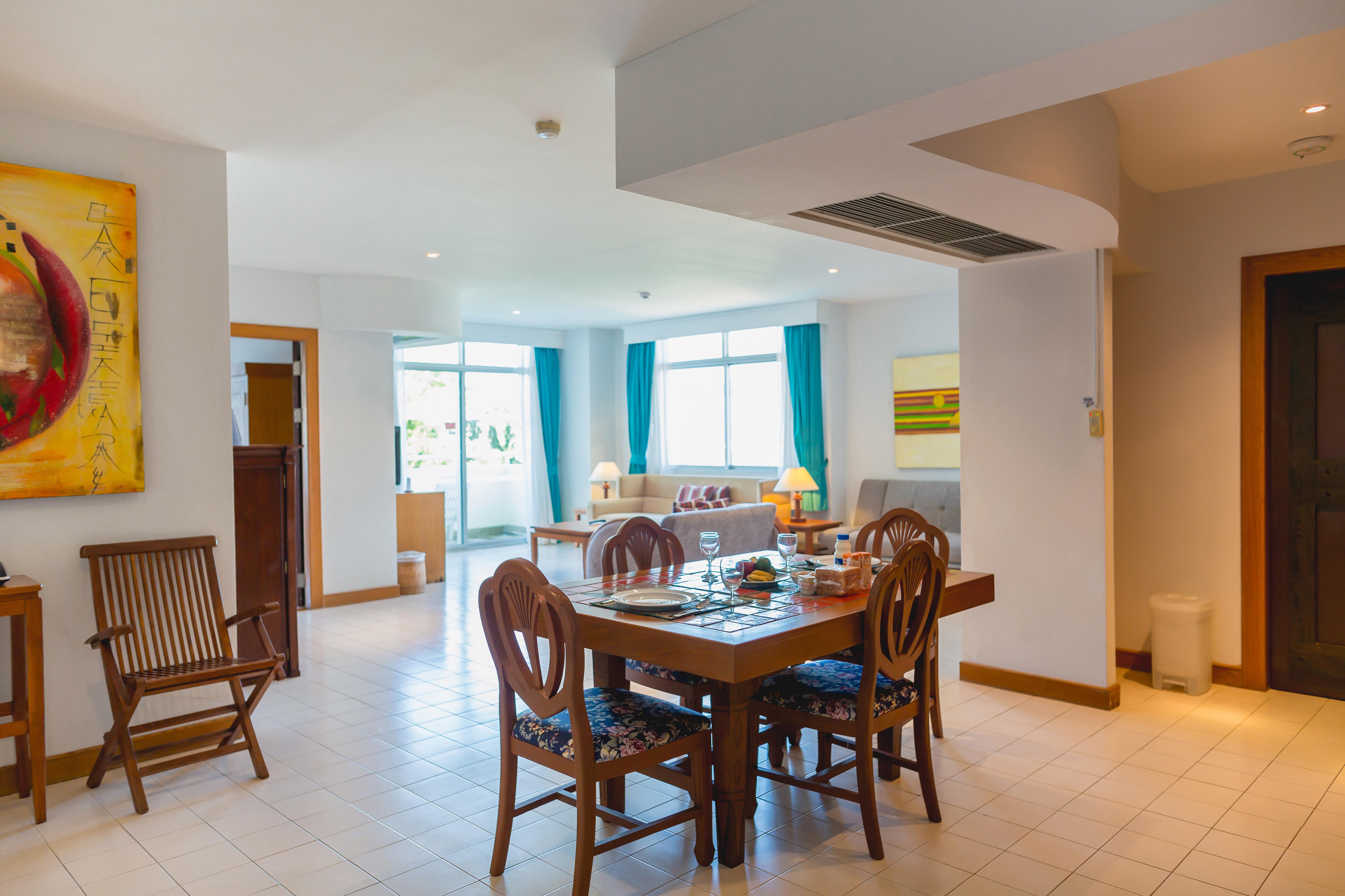 Waterfront Suites Phuket By Centara Karon Exterior photo