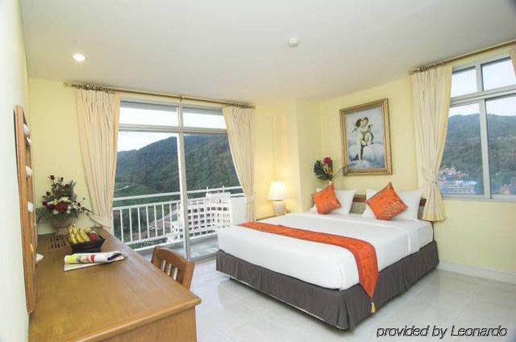 Waterfront Suites Phuket By Centara Karon Exterior photo