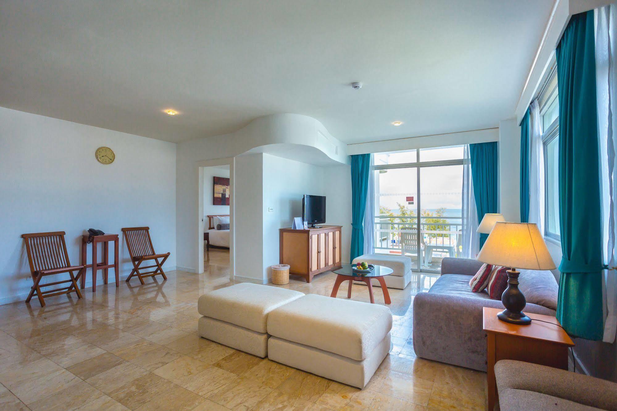 Waterfront Suites Phuket By Centara Karon Exterior photo